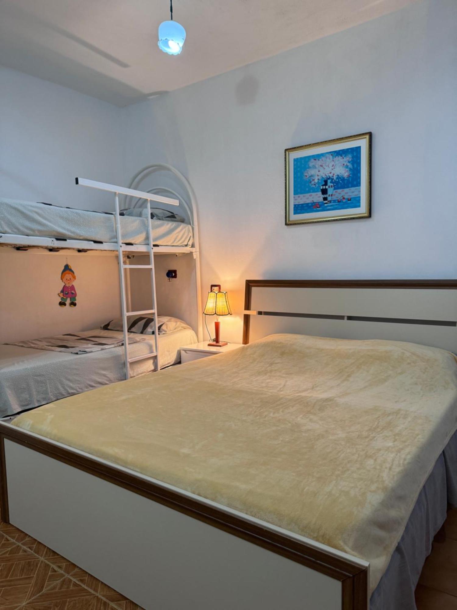 Joni'S Guest House 斯比勒 外观 照片